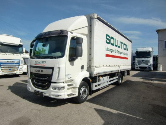 DAF LF 260 16 Tonner Plane mit LBW, Automatik, E6, - Curtainsider truck: picture 1 DAF LF 260 16 Tonner Plane mit LBW, Automatik, E6, - Curtainsider truck: picture 1