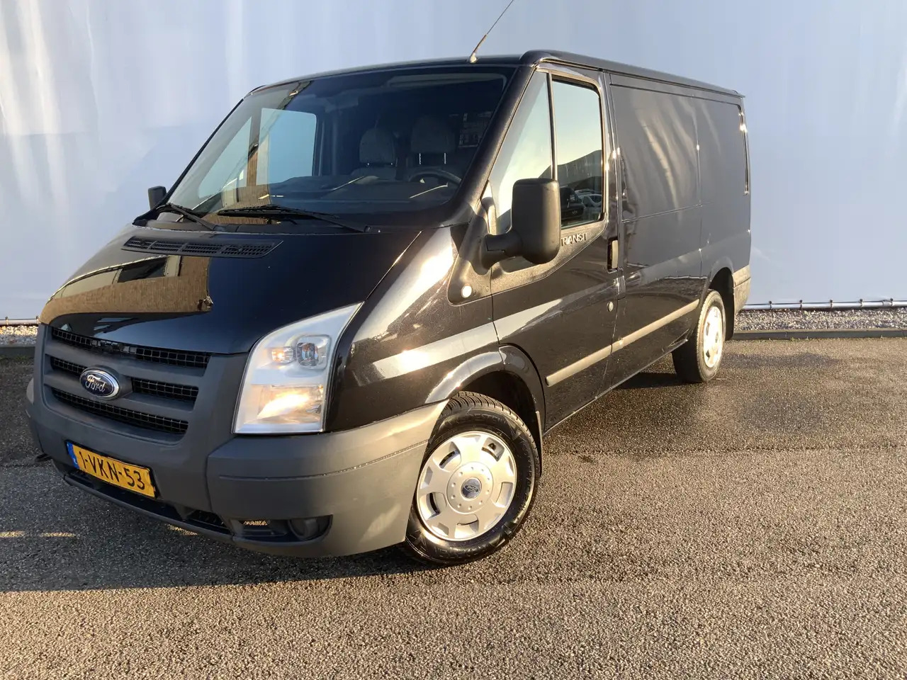 Ford Transit 260S 2.2 TDCI Economy Edition Airco 3 Zits Trekhaa - Panel van: picture 1 Ford Transit 260S 2.2 TDCI Economy Edition Airco 3 Zits Trekhaa - Panel van: picture 1