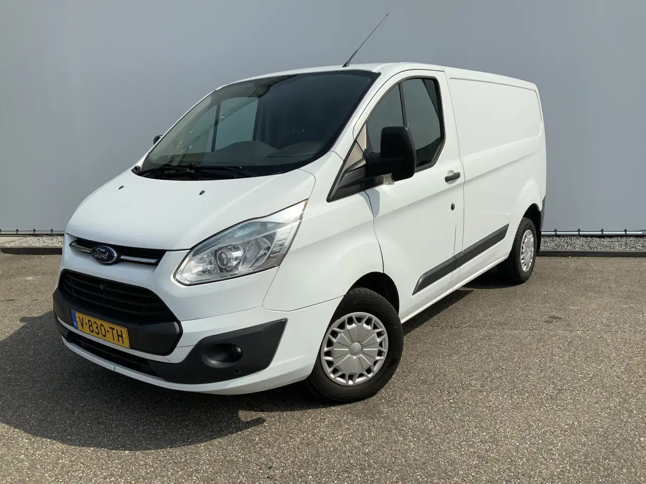 Ford Transit Custom 290 2.2 TDCI L1H2 Trend Airco Cruise 3 Zits Trekha - Panel van: picture 1 Ford Transit Custom 290 2.2 TDCI L1H2 Trend Airco Cruise 3 Zits Trekha - Panel van: picture 1