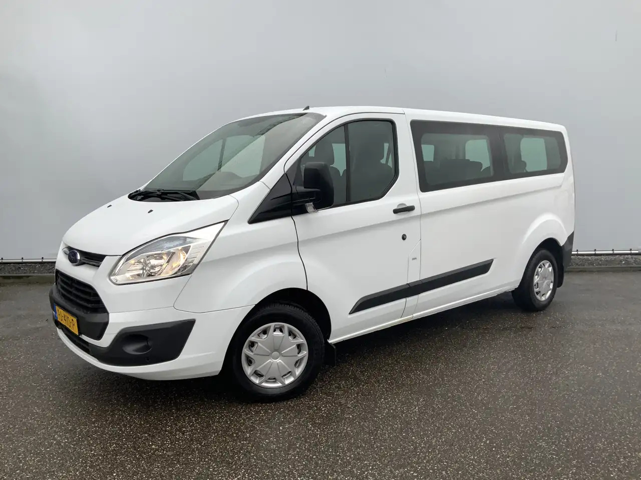 Ford Transit Custom TURBOPROBLEEM 300 2.2 TDCI L2H1 - Passenger van: picture 1 Ford Transit Custom TURBOPROBLEEM 300 2.2 TDCI L2H1 - Passenger van: picture 1