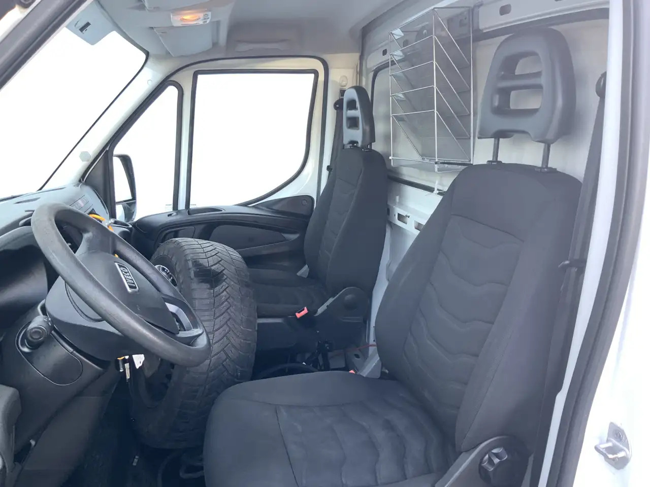 Iveco Daily 35S13 2.3 345 IJswagen -0.40 gr 10 deuren Euro 5 B - Refrigerated delivery van: picture 5 Iveco Daily 35S13 2.3 345 IJswagen -0.40 gr 10 deuren Euro 5 B - Refrigerated delivery van: picture 5