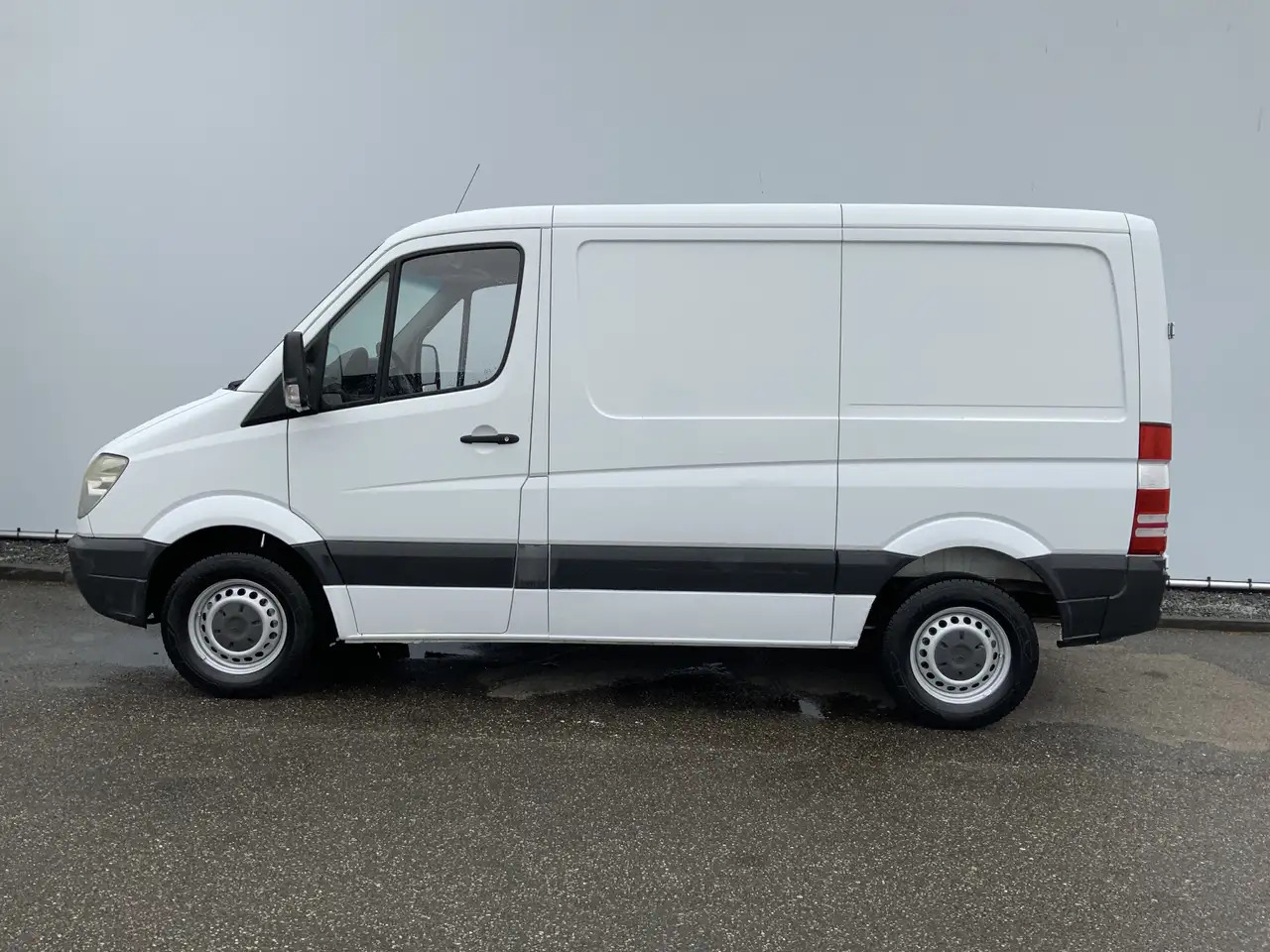 Mercedes-Benz Sprinter 209 2.2 CDI 325 L1H1 Airco Euro 4 - Panel van: picture 3 Mercedes-Benz Sprinter 209 2.2 CDI 325 L1H1 Airco Euro 4 - Panel van: picture 3