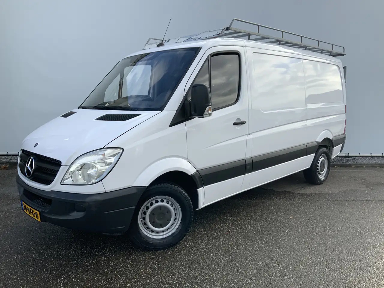 Mercedes-Benz Sprinter 311 2.2 CDI 366 L2H1 Automaat 3 Zits Trekaak 2800k - Panel van: picture 1 Mercedes-Benz Sprinter 311 2.2 CDI 366 L2H1 Automaat 3 Zits Trekaak 2800k - Panel van: picture 1