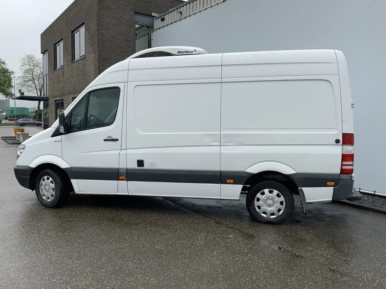 Mercedes-Benz Sprinter 313CDI (Motor Defect!!!)Vriesauto Hangwerk Airco D - Refrigerated delivery van: picture 4 Mercedes-Benz Sprinter 313CDI (Motor Defect!!!)Vriesauto Hangwerk Airco D - Refrigerated delivery van: picture 4