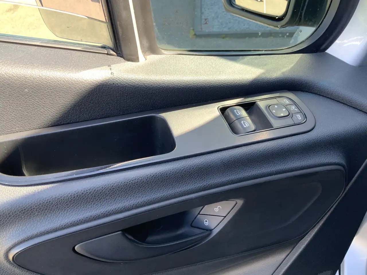 Mercedes-Benz Sprinter 314 2.2 CDI L2H1 Automaat Airco Cruise Aluvelg IMB - Panel van: picture 5 Mercedes-Benz Sprinter 314 2.2 CDI L2H1 Automaat Airco Cruise Aluvelg IMB - Panel van: picture 5