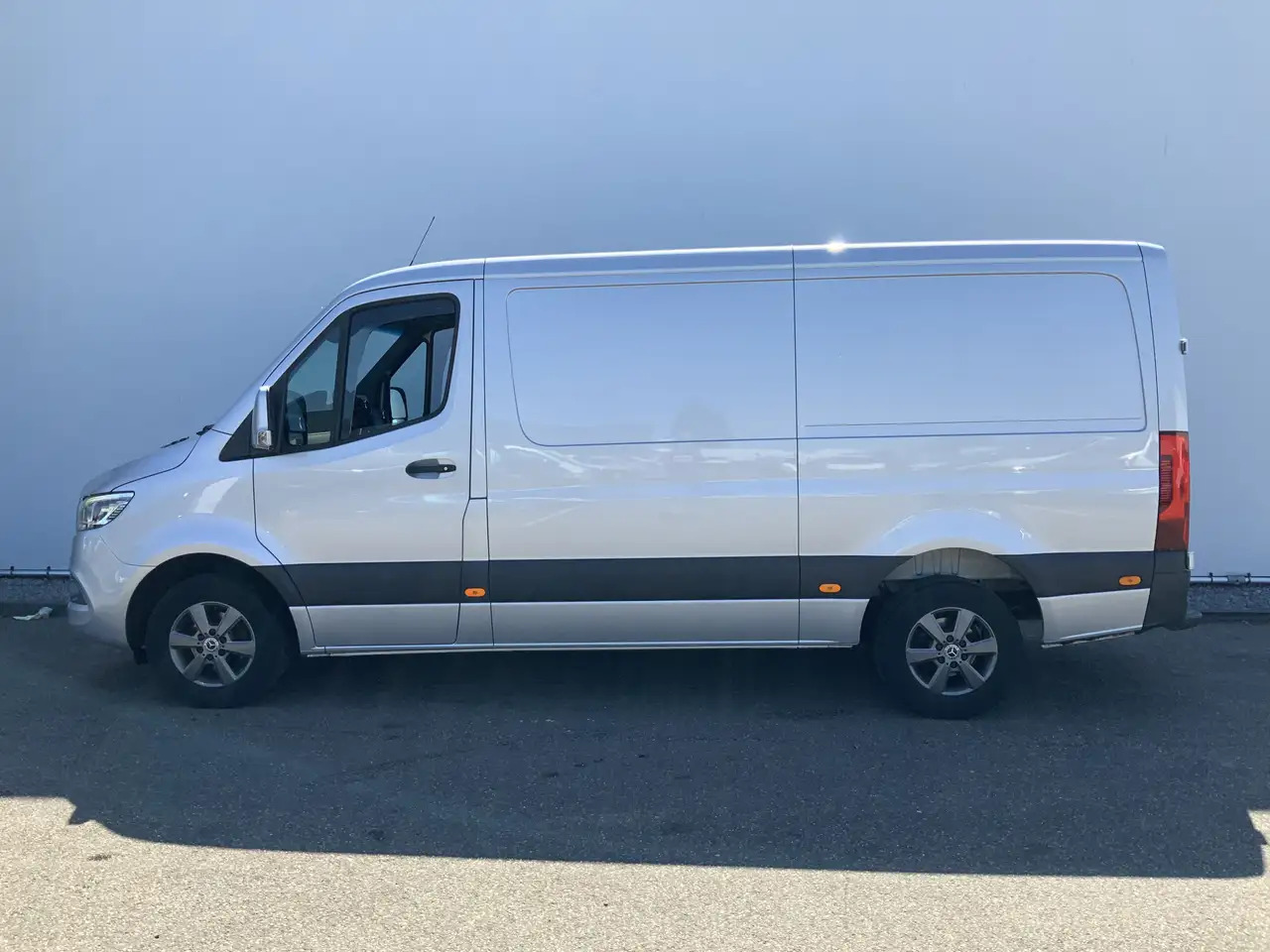 Mercedes-Benz Sprinter 314 2.2 CDI L2H1 Automaat Airco Cruise Aluvelg IMB - Panel van: picture 3 Mercedes-Benz Sprinter 314 2.2 CDI L2H1 Automaat Airco Cruise Aluvelg IMB - Panel van: picture 3