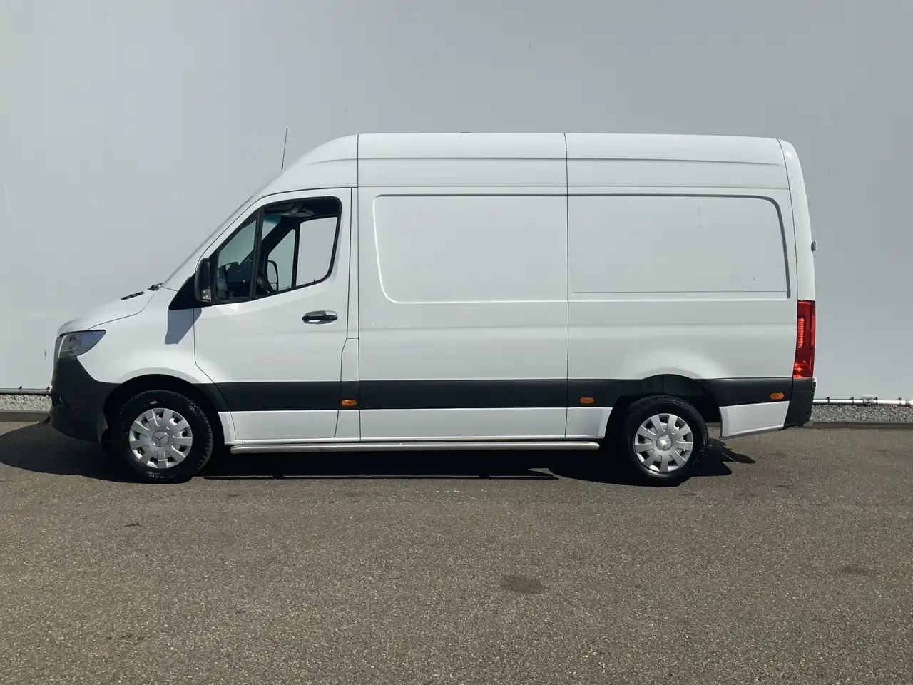 Mercedes-Benz Sprinter 316 2.2 CDI L2H2 DC Automaat Cruise Airco 3 Zits W - Panel van: picture 3 Mercedes-Benz Sprinter 316 2.2 CDI L2H2 DC Automaat Cruise Airco 3 Zits W - Panel van: picture 3