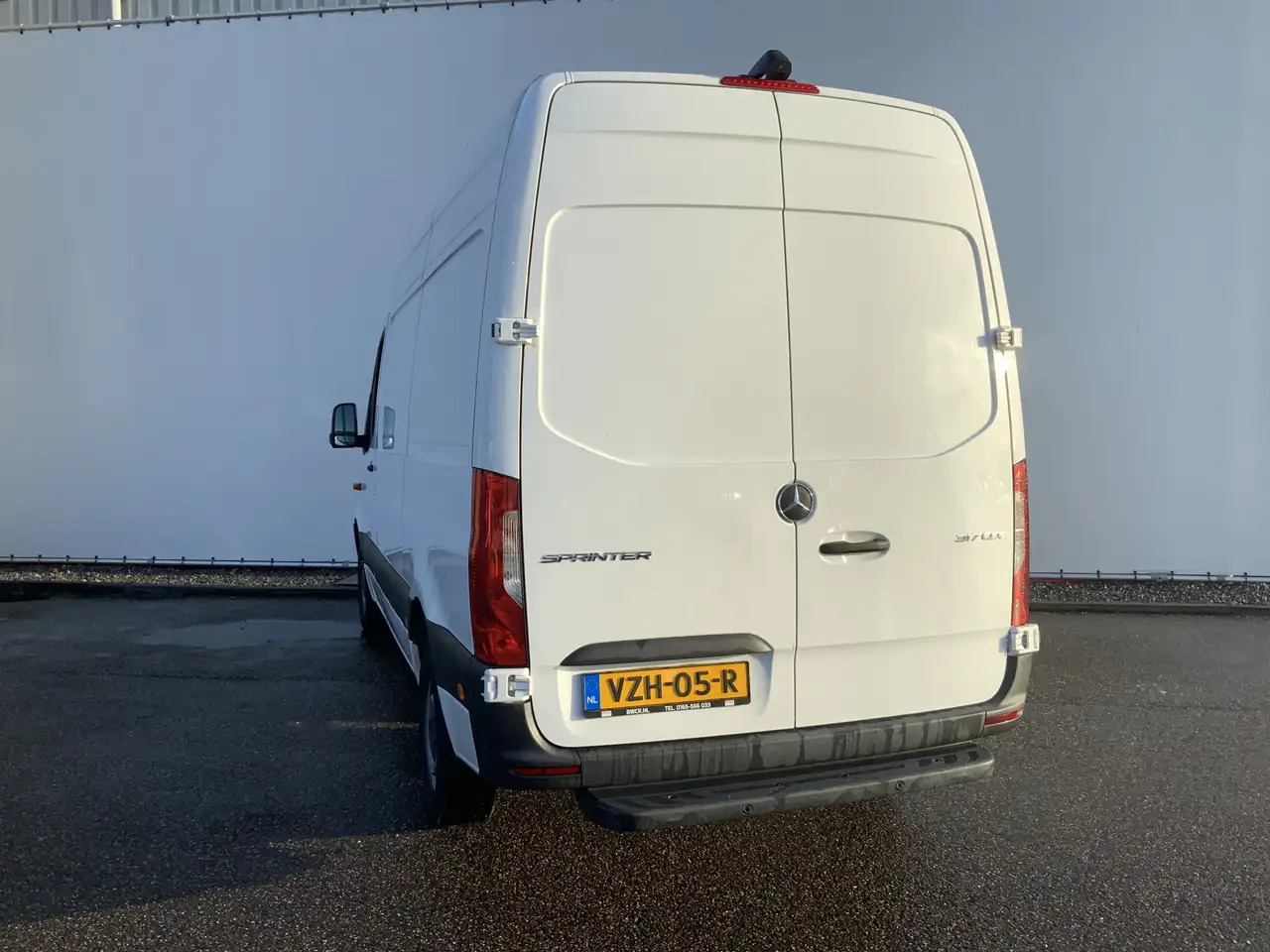 Mercedes-Benz Sprinter 317 1.9 CDI L2H2 RWD Cruise Airco 3 Zits Camera 36 - Panel van: picture 2 Mercedes-Benz Sprinter 317 1.9 CDI L2H2 RWD Cruise Airco 3 Zits Camera 36 - Panel van: picture 2