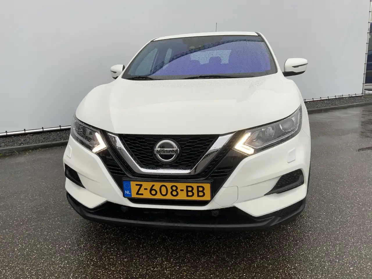 Nissan Qashqai 1.3 DIG-T Visia A SUV Airco Cruise Groot Scherm Na - SUV: picture 2 Nissan Qashqai 1.3 DIG-T Visia A SUV Airco Cruise Groot Scherm Na - SUV: picture 2