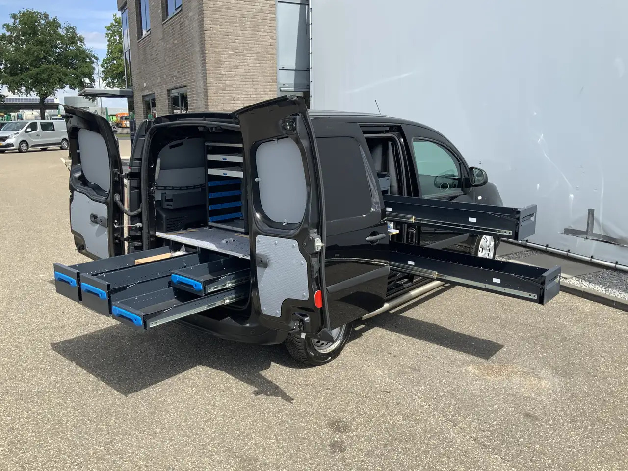 Renault Kangoo 1.5 dCi 90 Energy Comfort Plus .Sortimo Kasten Com - Small van: picture 4 Renault Kangoo 1.5 dCi 90 Energy Comfort Plus .Sortimo Kasten Com - Small van: picture 4