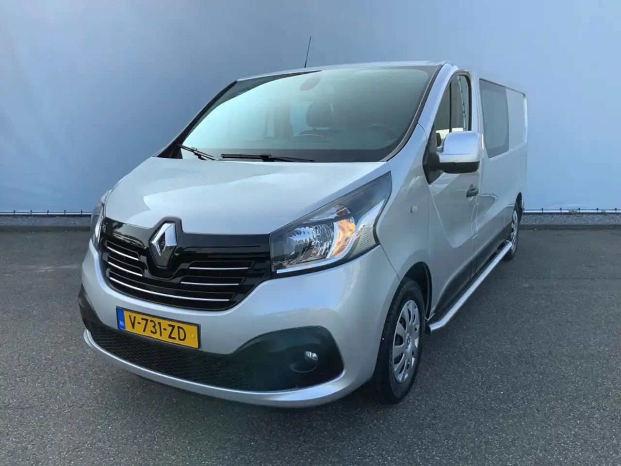 Renault Trafic 1.6 dCi T29 L2H1 Dub Cab Airco Camera Navi Trekhaa - Combi van: picture 1 Renault Trafic 1.6 dCi T29 L2H1 Dub Cab Airco Camera Navi Trekhaa - Combi van: picture 1