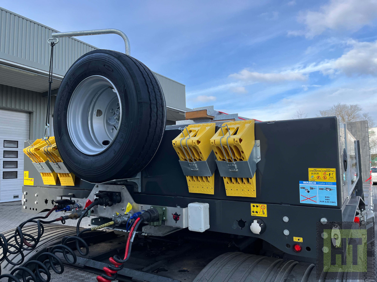 Faymonville 5-Achs-Tele-Semi mit Halbachsen "Twinaxle" und hydr. Rampen - Low loader semi-trailer: picture 3 Faymonville 5-Achs-Tele-Semi mit Halbachsen "Twinaxle" und hydr. Rampen - Low loader semi-trailer: picture 3