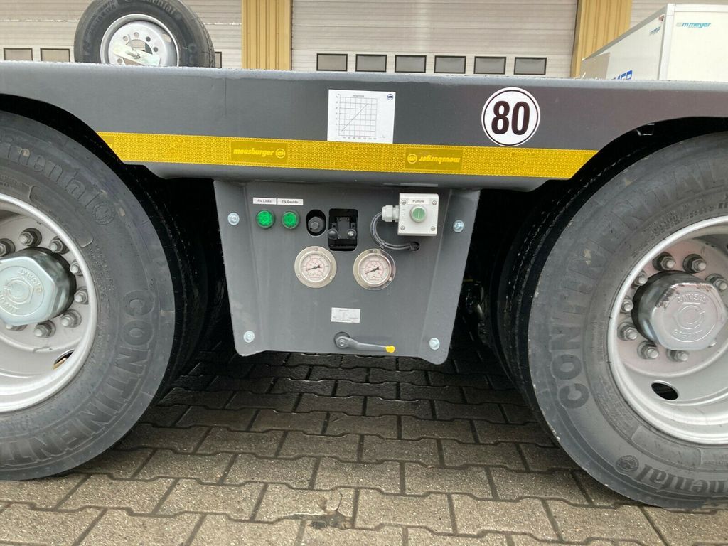 Meusburger 1+3-Achs-Tiefbett-Kombination mit Halbachsen - Low loader semi-trailer: picture 4 Meusburger 1+3-Achs-Tiefbett-Kombination mit Halbachsen - Low loader semi-trailer: picture 4