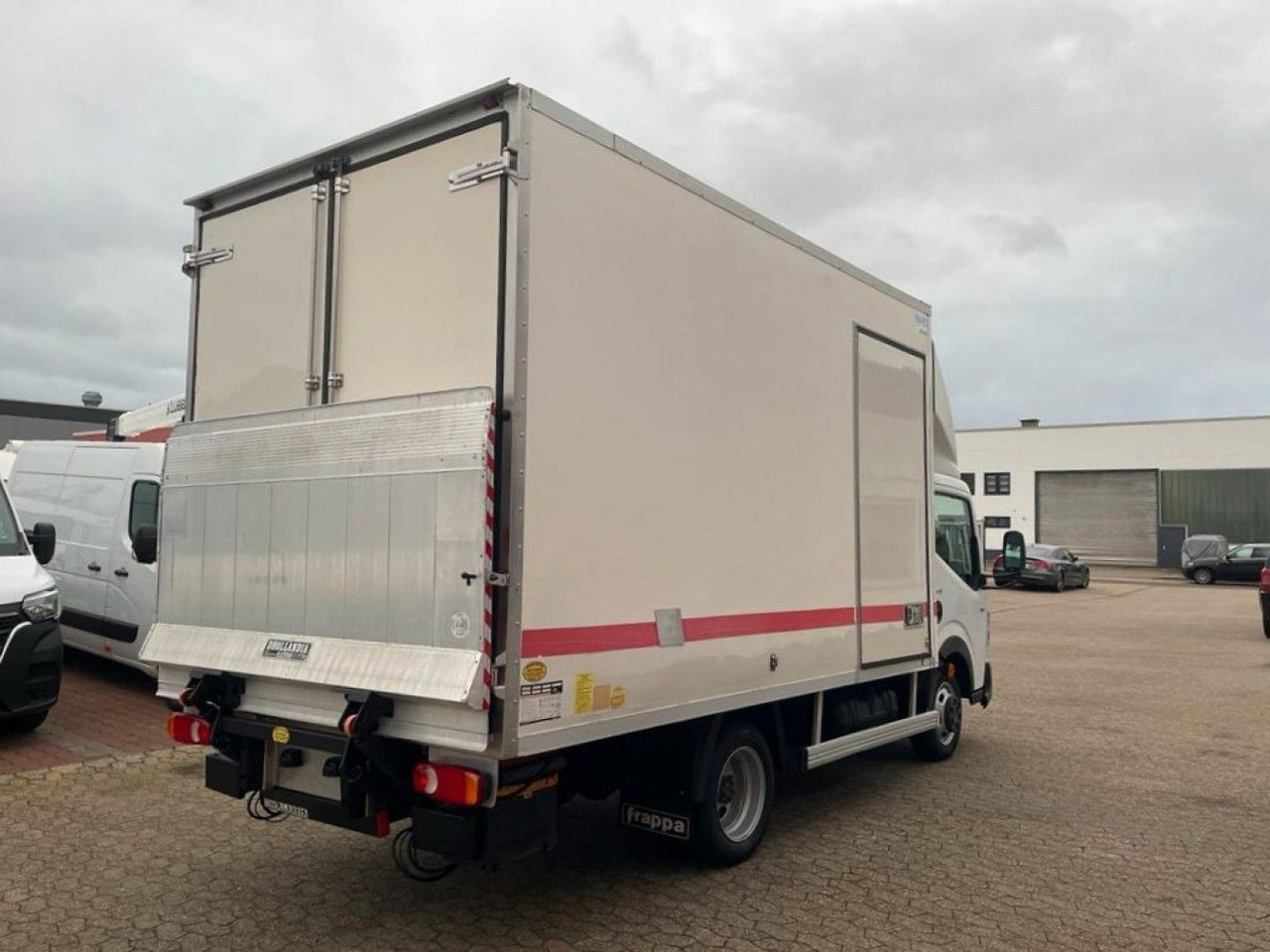 Renault Maxity Tiefkühlkoffer Multi-Temp Ladebordwand - Refrigerated delivery van: picture 4 Renault Maxity Tiefkühlkoffer Multi-Temp Ladebordwand - Refrigerated delivery van: picture 4