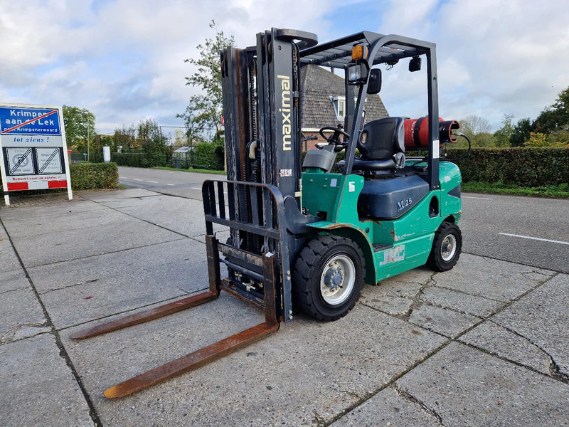 Maximal Nissan Zhejiang 2.5 ton LPG LOW HOURS - LPG forklift: picture 2 Maximal Nissan Zhejiang 2.5 ton LPG LOW HOURS - LPG forklift: picture 2