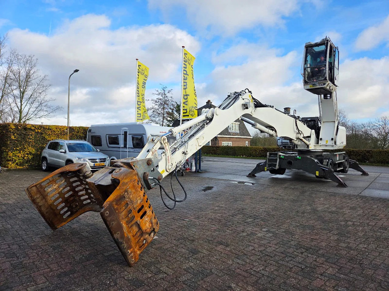 Sennebogen 821 overslagkraan met sorteergrijper - Waste/ Industry handler: picture 1 Sennebogen 821 overslagkraan met sorteergrijper - Waste/ Industry handler: picture 1
