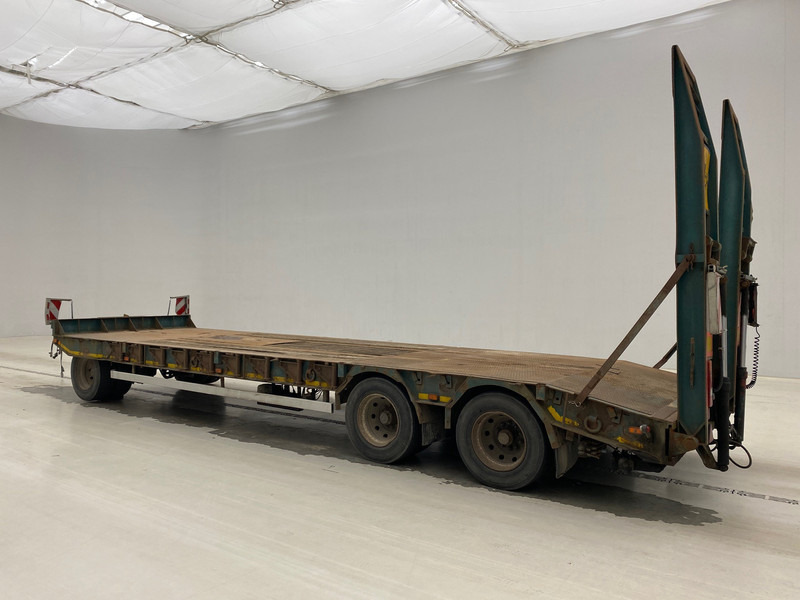 ATM Low bed trailer - Low loader trailer: picture 5 ATM Low bed trailer - Low loader trailer: picture 5