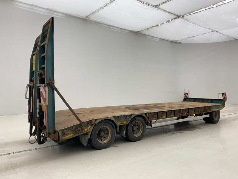 ATM Low bed trailer - Low loader trailer: picture 3 ATM Low bed trailer - Low loader trailer: picture 3