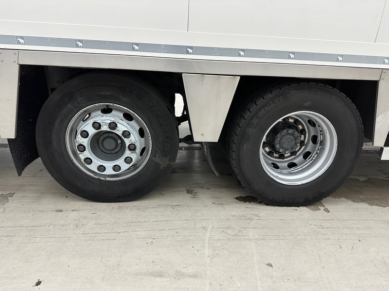 Refrigerator truck DAF CF 330 - 6x2: picture 11 Refrigerator truck DAF CF 330 - 6x2: picture 11