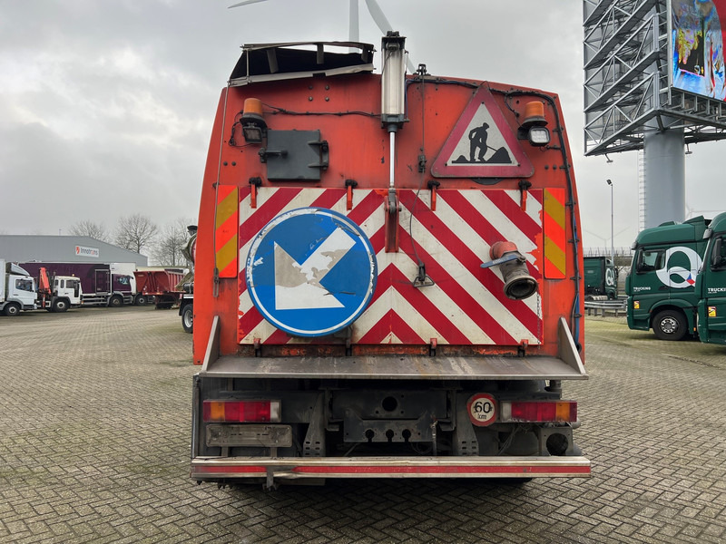 DAF CF75.250 - Road sweeper: picture 5 DAF CF75.250 - Road sweeper: picture 5