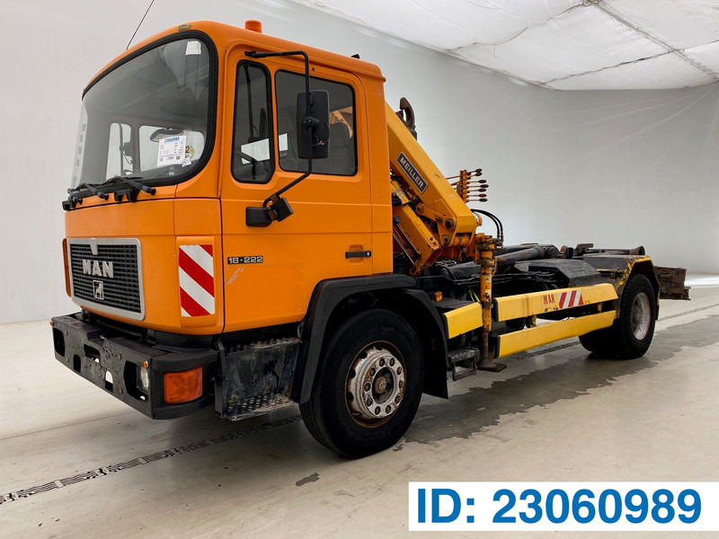 MAN 18.222 - Hook lift truck, Crane truck: picture 1 MAN 18.222 - Hook lift truck, Crane truck: picture 1