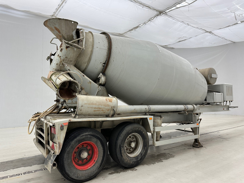 MOL Mixer 10 cub - Concrete mixer semi-trailer: picture 5 MOL Mixer 10 cub - Concrete mixer semi-trailer: picture 5