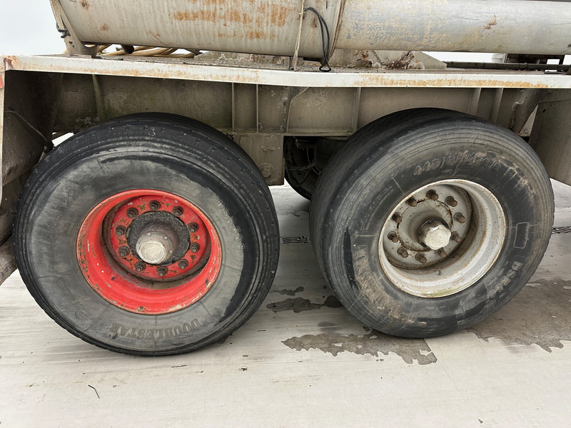 MOL Mixer 10 cub - Concrete mixer semi-trailer: picture 4 MOL Mixer 10 cub - Concrete mixer semi-trailer: picture 4