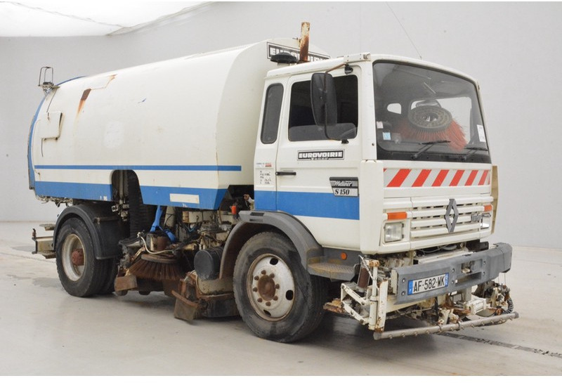 Renault Midliner S150 - RHD - Road sweeper: picture 3 Renault Midliner S150 - RHD - Road sweeper: picture 3