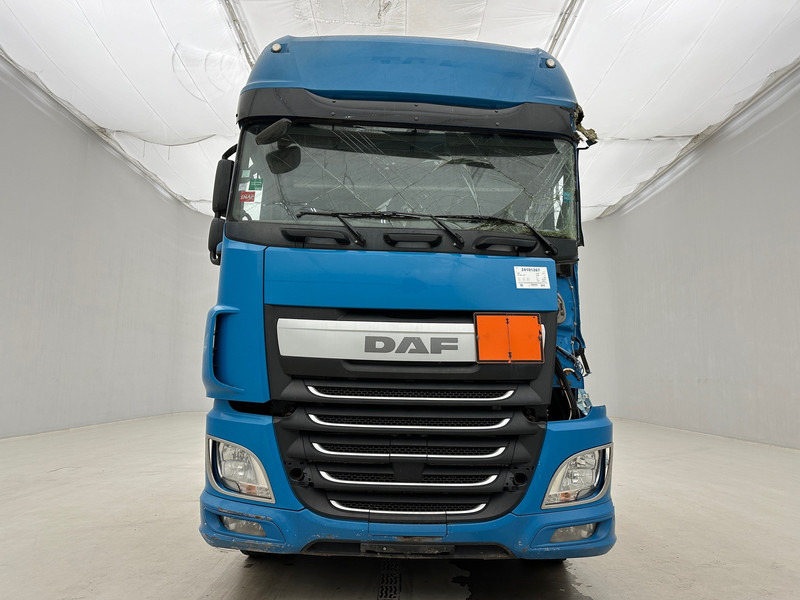 DAF XF 460 Super Space Cab - Tractor unit: picture 2 DAF XF 460 Super Space Cab - Tractor unit: picture 2