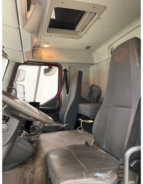 Box truck Volvo FL 240: picture 8 Box truck Volvo FL 240: picture 8