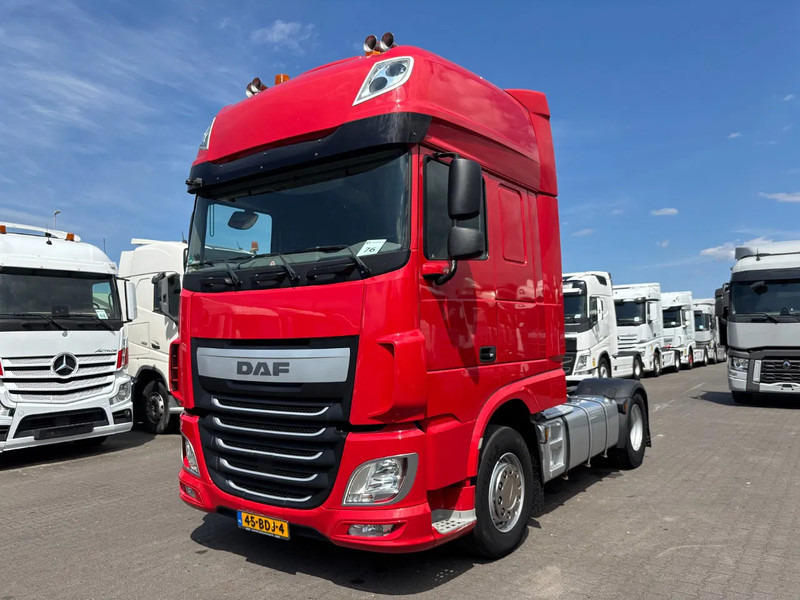 DAF XF 460 Super Spacecab Euro 6 - Tractor unit: picture 1 DAF XF 460 Super Spacecab Euro 6 - Tractor unit: picture 1