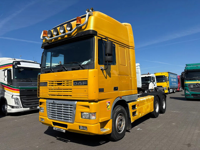 DAF XF 95.530 6X4 Super Spacecab Steelsuspension Manual geabox Euro 3 - Tractor unit: picture 1 DAF XF 95.530 6X4 Super Spacecab Steelsuspension Manual geabox Euro 3 - Tractor unit: picture 1