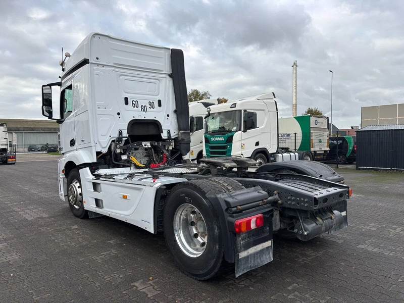 Mercedes-Benz Actros 1845 Retarder Euro 6 - Tractor unit: picture 3 Mercedes-Benz Actros 1845 Retarder Euro 6 - Tractor unit: picture 3