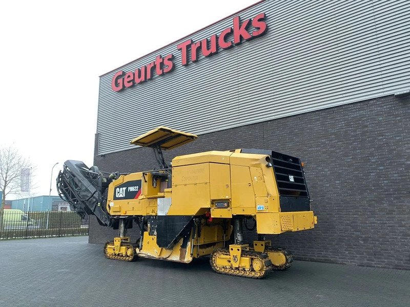 Caterpillar PM622 CRAWLER PROFILER/ASFALTFREESMACHINE/ASPHALTFRÄSEN-MASCHINE - Asphalt machine: picture 4 Caterpillar PM622 CRAWLER PROFILER/ASFALTFREESMACHINE/ASPHALTFRÄSEN-MASCHINE - Asphalt machine: picture 4