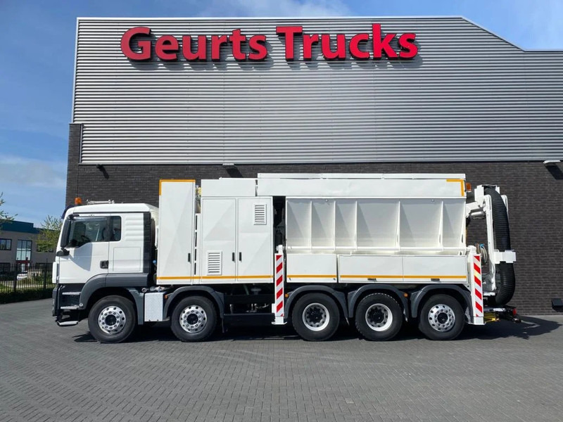 MAN TGS 35.440 10X4-6 BL TRIDEM RSP SAUGBAGGER/SUCTIONEXAVATOR/GRONDZUIGER - Vacuum truck: picture 1 MAN TGS 35.440 10X4-6 BL TRIDEM RSP SAUGBAGGER/SUCTIONEXAVATOR/GRONDZUIGER - Vacuum truck: picture 1