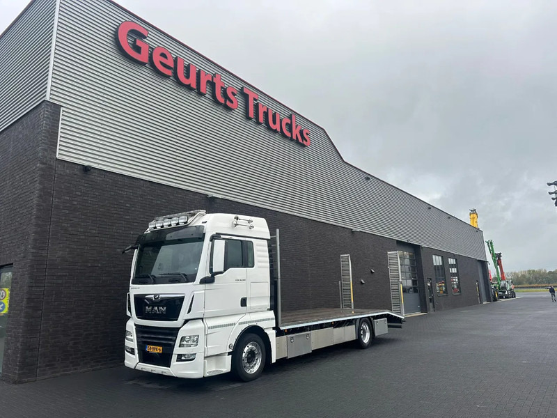 MAN TGX 4X2 LL-U OPRIJWAGEN / MACHINE TRANSPORTER / PLATEAU - Autotransporter truck: picture 2 MAN TGX 4X2 LL-U OPRIJWAGEN / MACHINE TRANSPORTER / PLATEAU - Autotransporter truck: picture 2