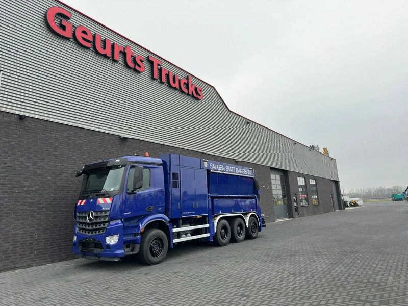 Mercedes-Benz Arocs 3251 8X4 RSP ESE 6 RD 8000 SAUGBAGGER/SUCTIONEXCAVATOR/GRONDZUIGER - Vacuum truck: picture 2 Mercedes-Benz Arocs 3251 8X4 RSP ESE 6 RD 8000 SAUGBAGGER/SUCTIONEXCAVATOR/GRONDZUIGER - Vacuum truck: picture 2