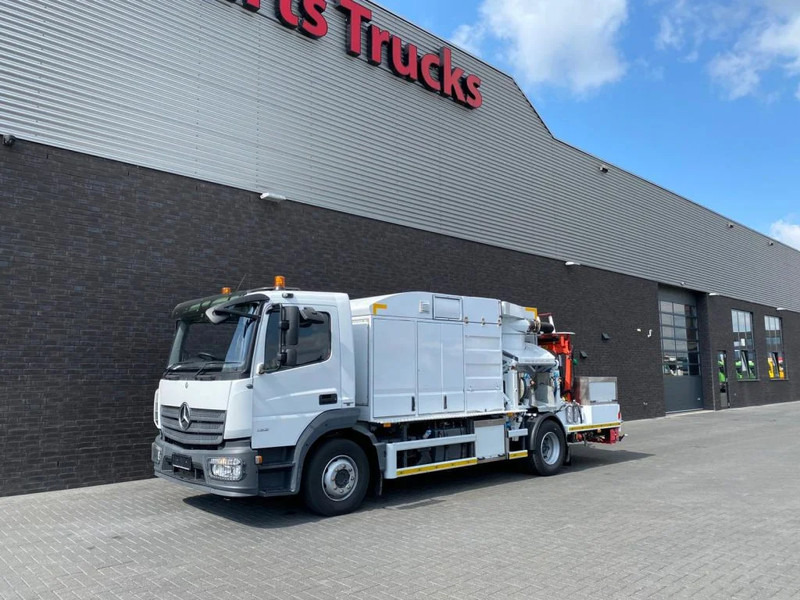 Mercedes-Benz Atego 1324 4X2 RHD + RSP ESE 13/H SAUGBAGGER/SUCTIONEXCAVATOR/GRONDZUIGER - Vacuum truck: picture 2 Mercedes-Benz Atego 1324 4X2 RHD + RSP ESE 13/H SAUGBAGGER/SUCTIONEXCAVATOR/GRONDZUIGER - Vacuum truck: picture 2