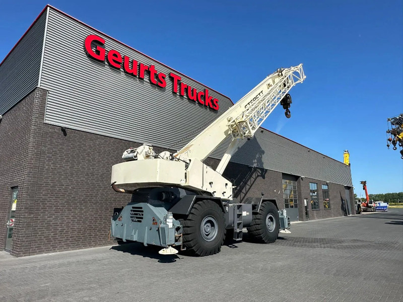 Terex RT130 ROUGH TERRAIN CRANE + JIB - Rough terrain crane: picture 5 Terex RT130 ROUGH TERRAIN CRANE + JIB - Rough terrain crane: picture 5