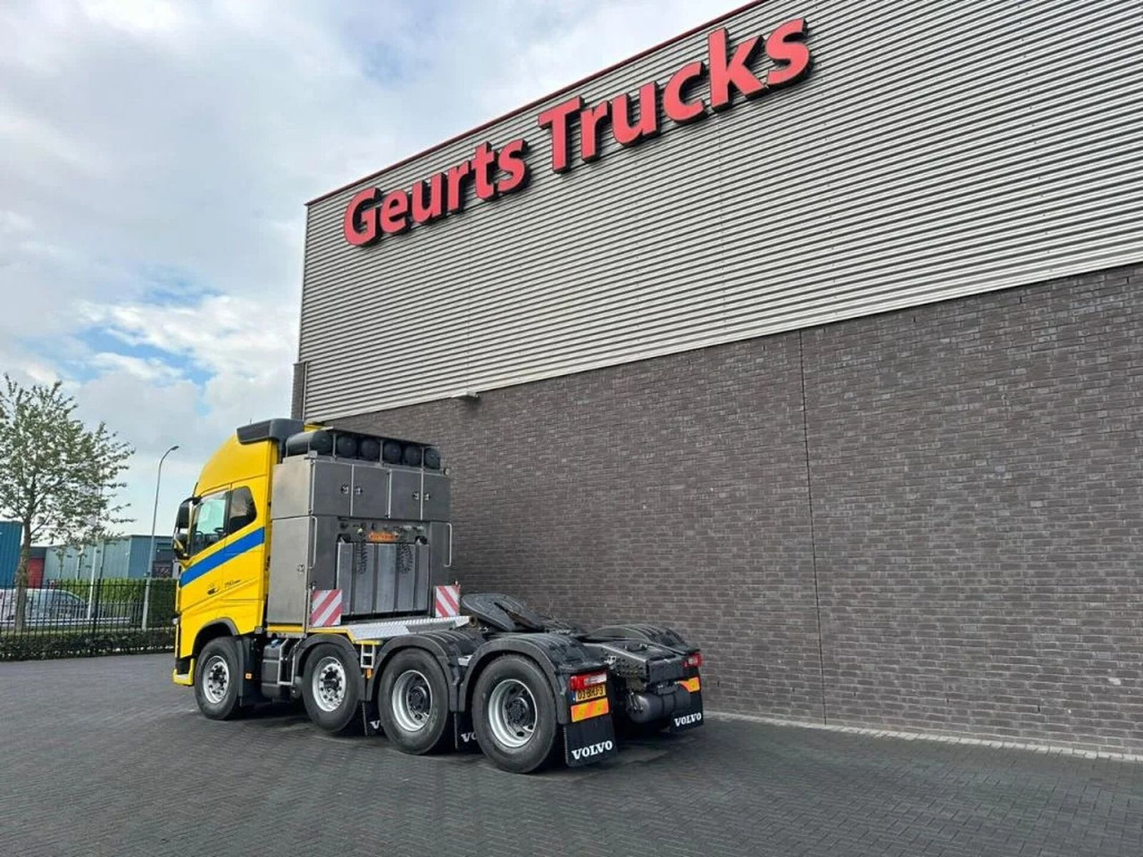 Volvo FH 16.750 8X4 HEAVY DUTY TRACTOR/SZM/TREKKER - Tractor unit: picture 3 Volvo FH 16.750 8X4 HEAVY DUTY TRACTOR/SZM/TREKKER - Tractor unit: picture 3