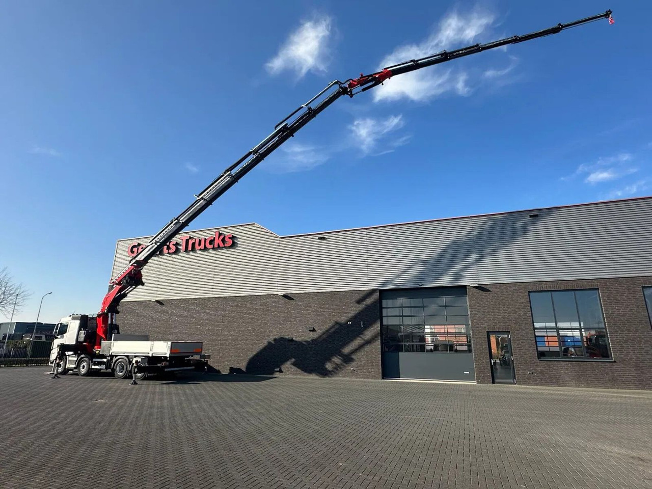 Volvo FH 500 8X4 RF-RT40G FASSI F1450R.2.8 + JIB L826 - Crane truck: picture 4 Volvo FH 500 8X4 RF-RT40G FASSI F1450R.2.8 + JIB L826 - Crane truck: picture 4