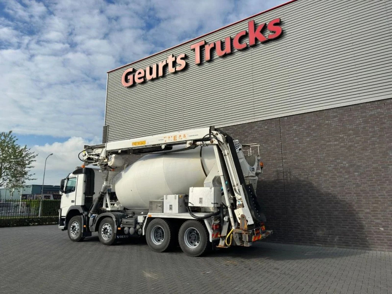 Volvo FM 410 8X4 + STETTER 9 M3 MIXER/MISCHER + THEAM - Concrete mixer truck: picture 3 Volvo FM 410 8X4 + STETTER 9 M3 MIXER/MISCHER + THEAM - Concrete mixer truck: picture 3