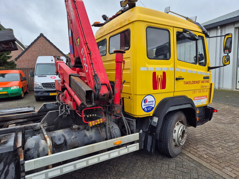 Mercedes-Benz 1324 manual gearbox slaapcabine, kraan. - Tow truck: picture 3 Mercedes-Benz 1324 manual gearbox slaapcabine, kraan. - Tow truck: picture 3