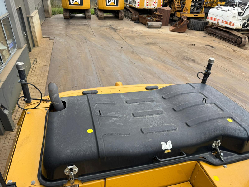 Crawler excavator Caterpillar 320EL: picture 19 Crawler excavator Caterpillar 320EL: picture 19