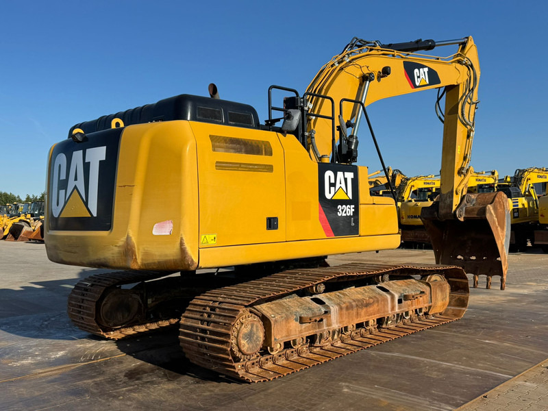 Crawler excavator Caterpillar 326FL: picture 6