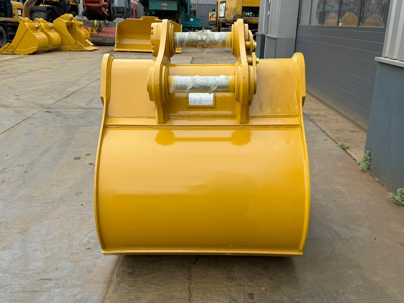 Caterpillar 330D2L BUCKET AR HEAVY DUTY, CB LINKAGE - Bucket: picture 4 Caterpillar 330D2L BUCKET AR HEAVY DUTY, CB LINKAGE - Bucket: picture 4