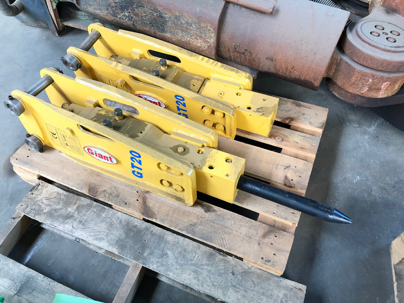Diversen Giant GT20 190 kg breaker - Hydraulic hammer: picture 2 Diversen Giant GT20 190 kg breaker - Hydraulic hammer: picture 2