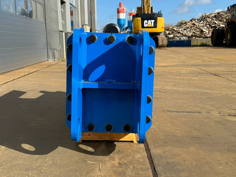 Hammer HS2000 - Hydraulic hammer: picture 3 Hammer HS2000 - Hydraulic hammer: picture 3