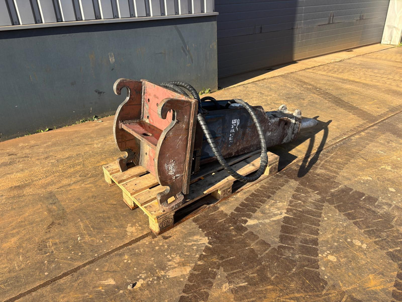 Hammer Mustang HM1000 CW40 - Hydraulic hammer: picture 2 Hammer Mustang HM1000 CW40 - Hydraulic hammer: picture 2