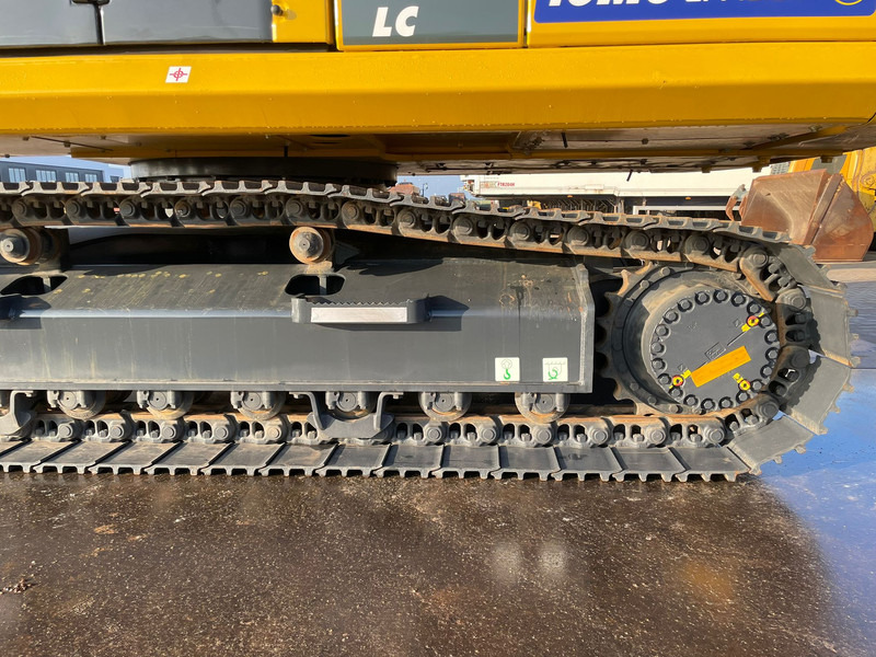 New Crawler excavator Komatsu PC210LC-10MO: picture 16